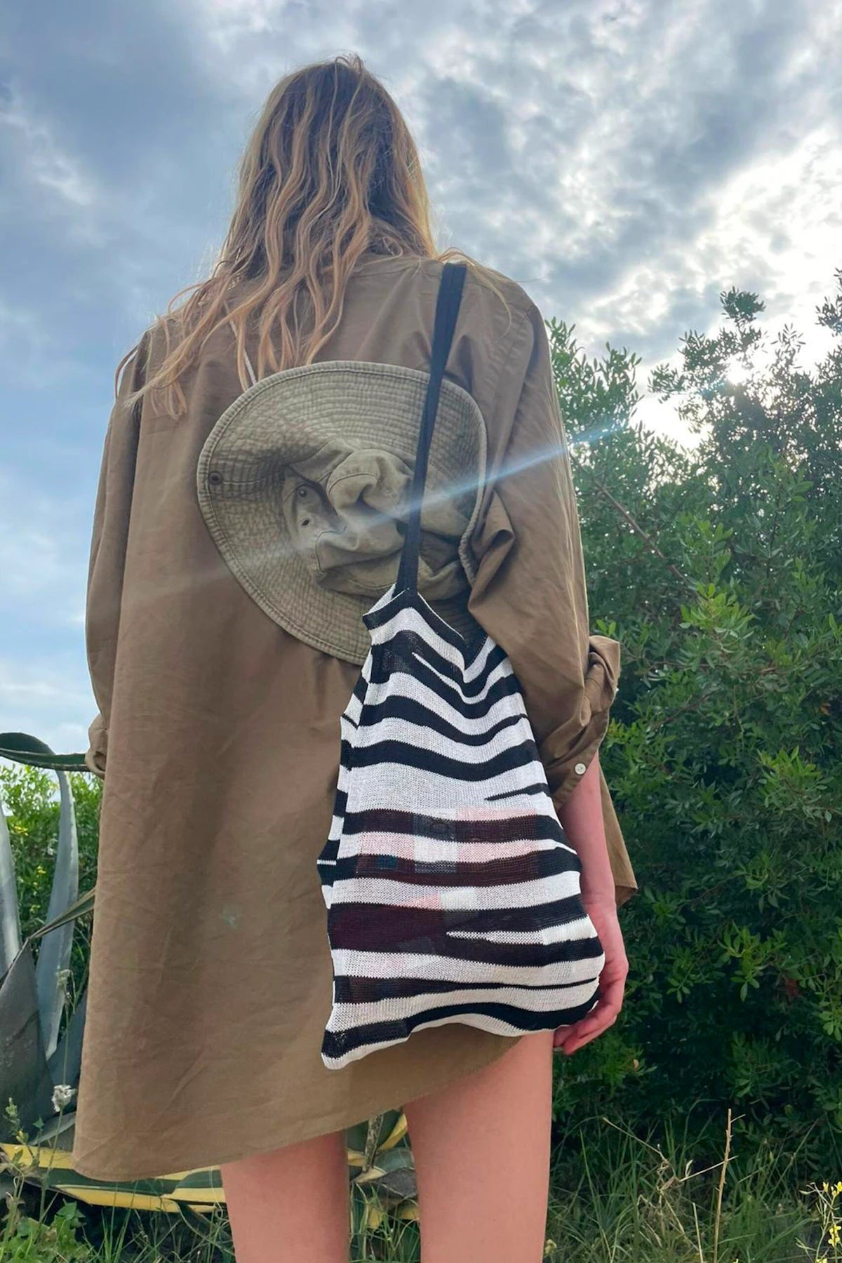 Lola Grande Knitted Bag Striped Bianco and Nero