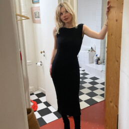 TL180 Knitwear Amore Dress Cashmerino Black 01